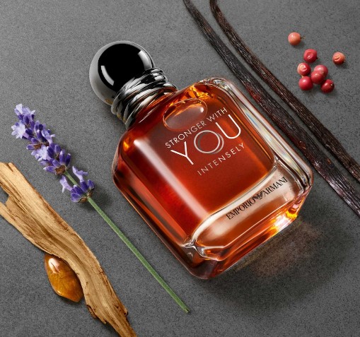 Gorgio Armani | Emporio Armani Stronger With You Intensely Eau de parfum | – Image 3